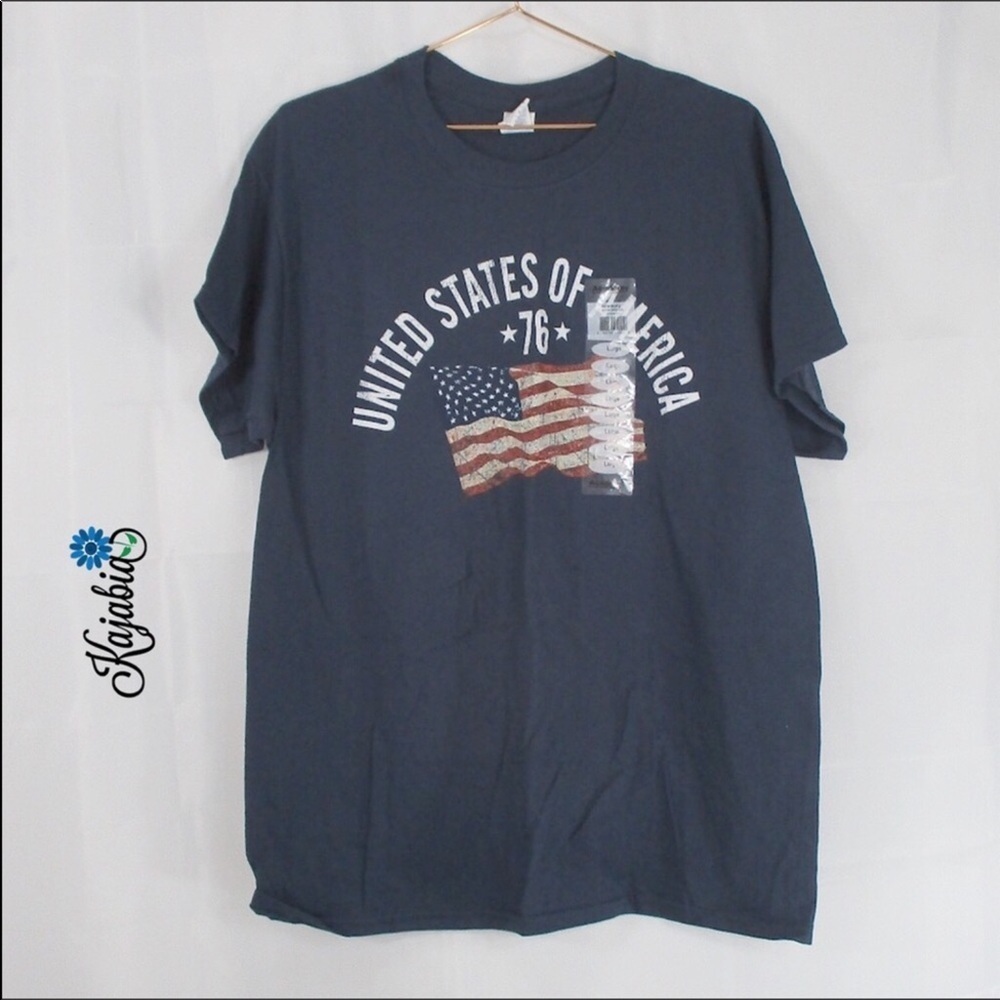 ACADEMY T-Shirt NWT Size Large/XL